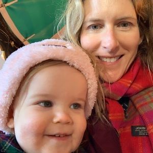 Meet your Posher, Moni